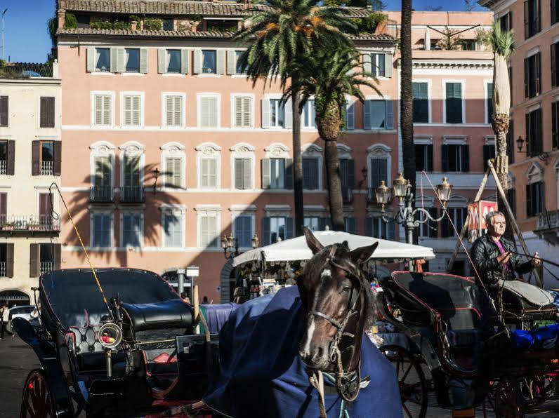 Piazza Di Spagna 9 Luxury B&B And Art Gallery Рим Экстерьер фото